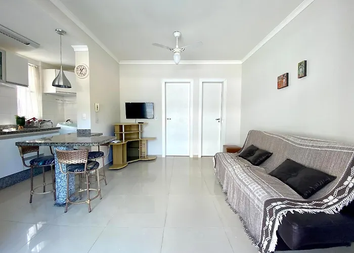 Loft em Bombas - Excelente Localização - 1 dorm 3 pessoas Apartamento Bombinhas